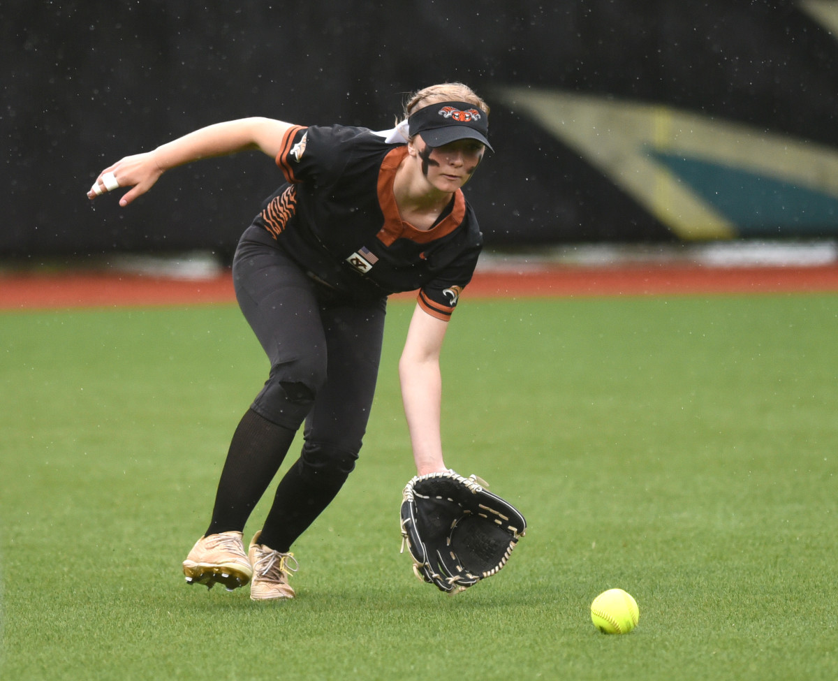 Burns Yamhill-Carlton 3A softball final Taylor Balkom 9